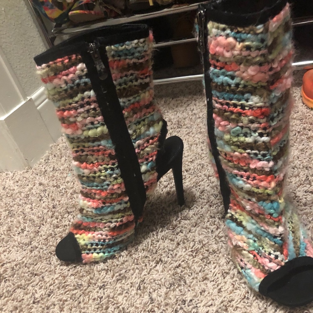 Sweater Detail Booties